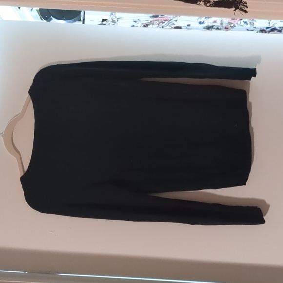 Banana Republic Factory Black sweater - Picture 5 of 5